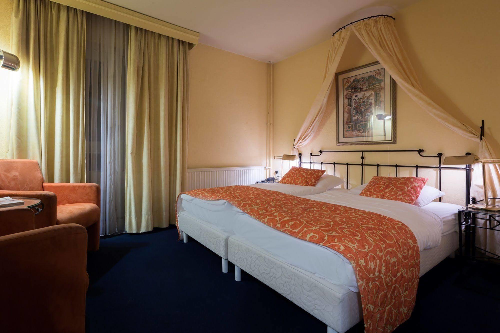 Dormio Wijnhotel Valkenburg Valkenburg aan de Geul Bagian luar foto